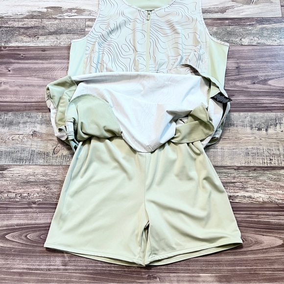 FLX NWOT Woven Tank Dress with Built In Shorts Medium Activewear Sage Topography - Picture 11 of 16